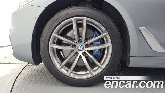 BMW 5-Series 530i xDrive M Sport Package — пробег 74 793 км — фото 5 из 5