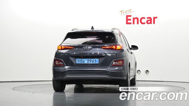 Hyundai Kona Premium — пробег 301 408 км — фото 4 из 5