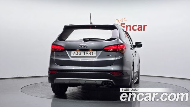 Hyundai Santafe Diesel(e-VGT) 2.0 2WD Exclusive — пробег 126 061 км — фото 4 из 5