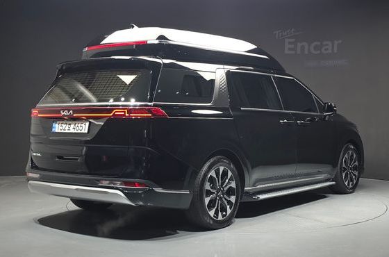 Kia Carnival Gasoline 9-Seater Hi-Limousine Signature — пробег 76 209 км — фото 2 из 5