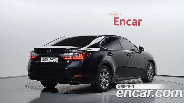 Lexus ES Supreme XV60 — пробег 91 706 км — фото 2 из 5