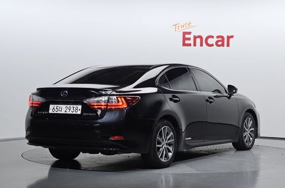 Lexus ES Supreme XV60 — пробег 91 706 км — фото 2 из 5