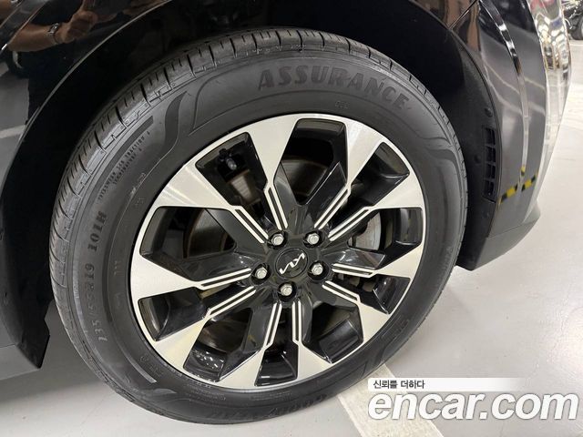Kia Carnival Gasoline 9-Seater Noblesse — пробег 36 959 км — фото 3 из 5
