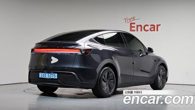 Tesla Model Y RWD — пробег 35 531 км — фото 2 из 5