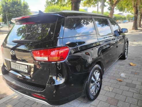 Kia Carnival 9-seater Luxury — пробег 146 883 км — фото 2 из 5