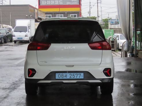 Kia Niro Earth — пробег 158 024 км — фото 4 из 5