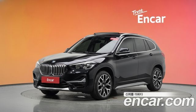 BMW X1 xDrive 20i xLine — пробег 56 486 км — фото 1 из 5