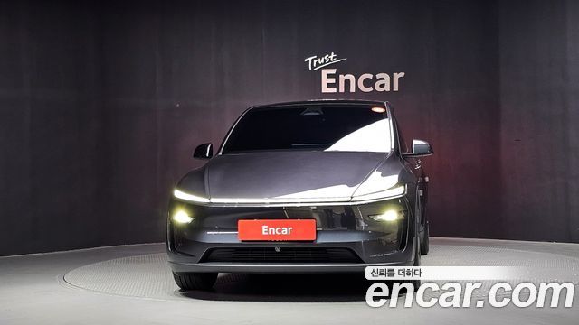 Tesla Model Y Premium RWD — пробег 8 740 км — фото 3 из 5