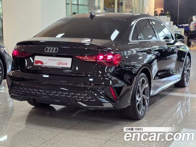 Audi A3 40 TFSI Premium — пробег 1 900 км — фото 2 из 5
