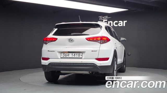 Hyundai Tucson Diesel 1.7 2WD Modern — пробег 121 895 км — фото 4 из 5