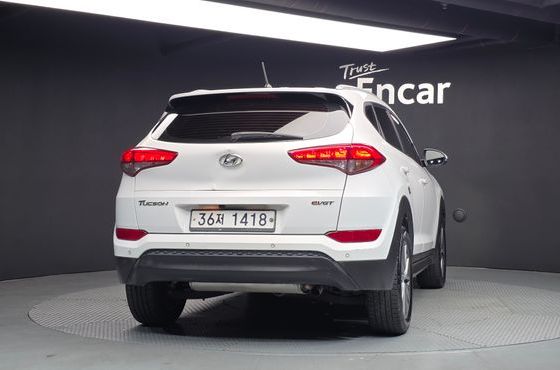 Hyundai Tucson Diesel 1.7 2WD Modern — пробег 121 895 км — фото 4 из 5