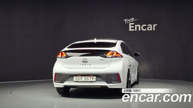 Hyundai Ioniq из Кореи Encar