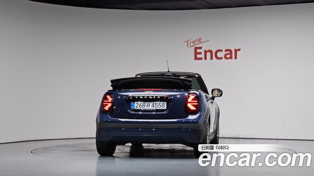 Mini Cooper Convertible Indigo Breeze Edition — пробег 1 545 км — фото 4 из 5