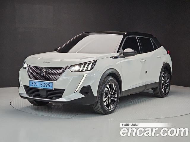Peugeot 2008 EV GT — пробег 11 879 км — фото 1 из 5