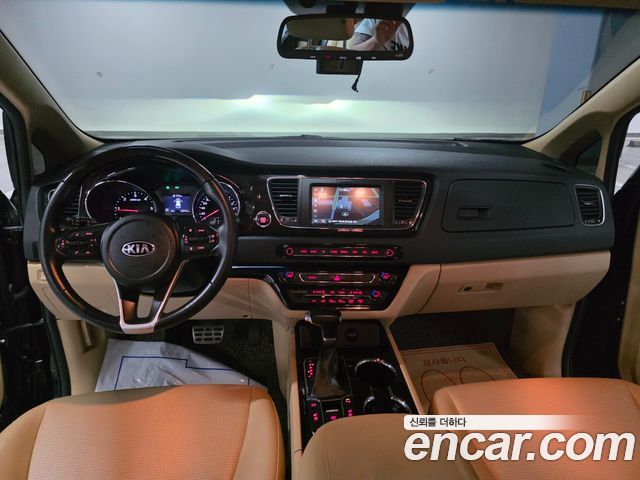 Kia Carnival из Кореи Encar