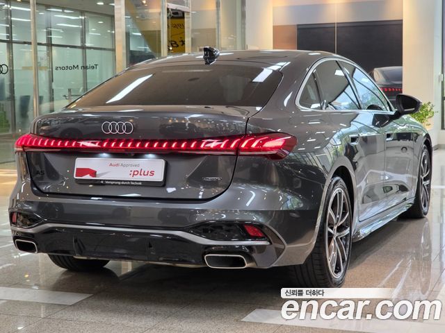 Audi A5 40 TFSI Quattro S Line — пробег 15 750 км — фото 2 из 5