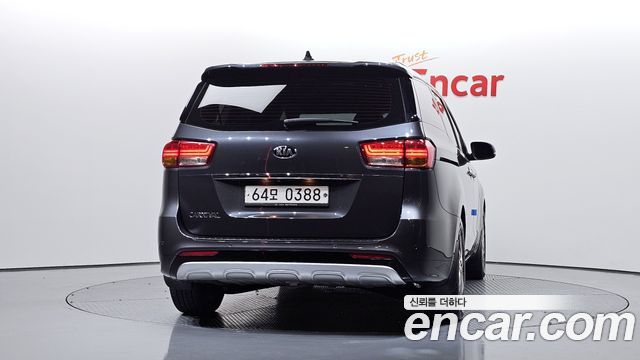 Kia Carnival из Кореи Encar