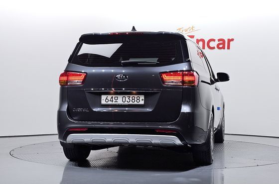 Kia Carnival 9-seater Prestige — пробег 144 779 км — фото 4 из 5