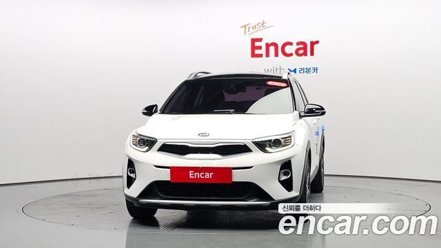 Kia Stonic из Кореи Encar