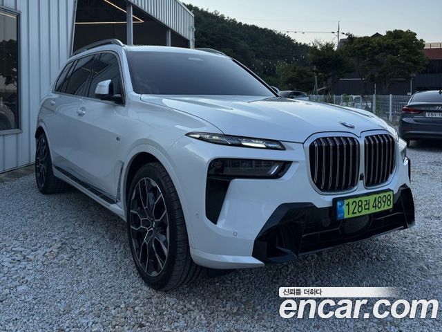 BMW X7 xDrive 40i M Sport 6STR — пробег 6 300 км — фото 4 из 5