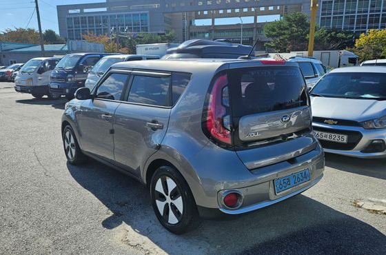 Kia Soul EV — пробег 145 956 км — фото 5 из 5