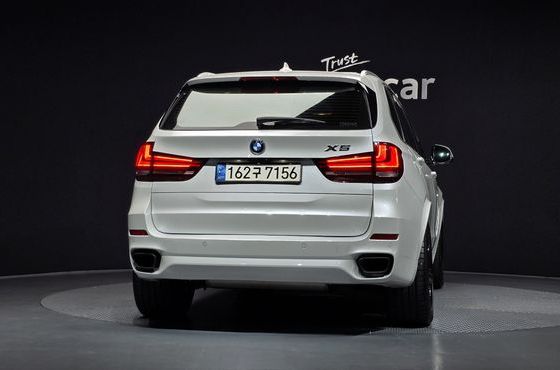 BMW X5 xDrive 30d M Sport package — пробег 73 096 км — фото 4 из 5
