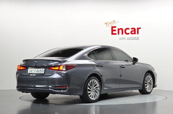 Lexus ES Executive — пробег 71 549 км — фото 2 из 5
