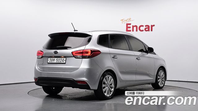 Kia Carens из Кореи Encar
