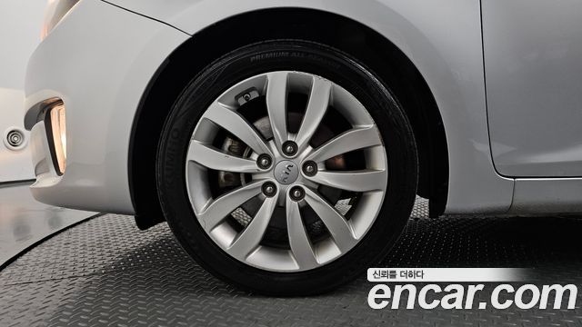 Kia Carens из Кореи Encar