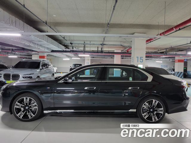 BMW 7-Series 750e xDrive M Sport — пробег 9 228 км — фото 5 из 5