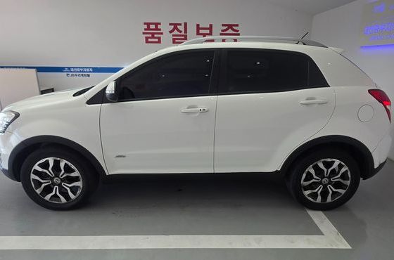 Ssangyong KORANDO 2.2 RX 4WD DLX — пробег 240 000 км — фото 2 из 5