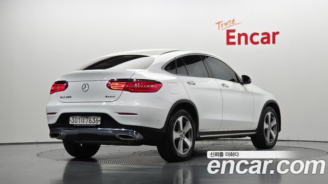 Mercedes-Benz GLC-Class GCL300 4MATIC Coupe — пробег 89 625 км — фото 2 из 5
