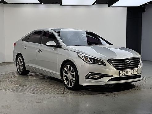 Hyundai Sonata 2.0 Premium — пробег 215 549 км — фото 2 из 5