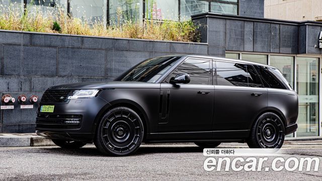 Land Rover Range Rover P530 Autobiography Long Wheel Base — пробег 11 000 км — фото 1 из 5