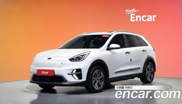 Kia Niro Noblesse — пробег 131 634 км — фото 1 из 5