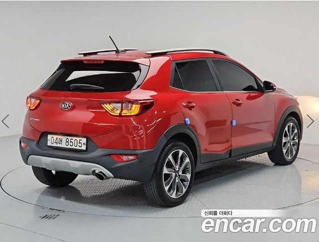 Kia Stonic из Кореи Encar