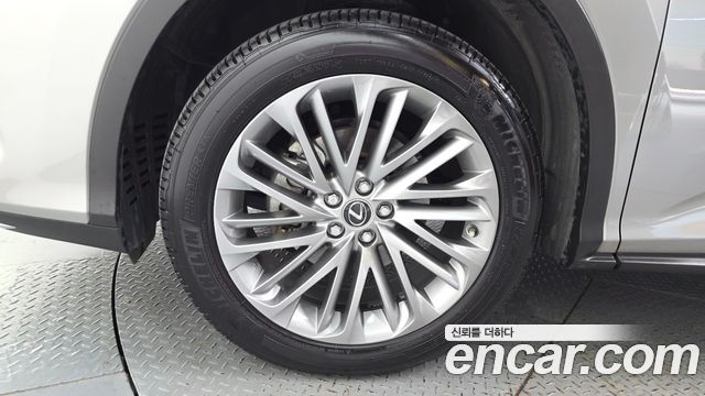 Lexus RX Executive — пробег 38 539 км — фото 5 из 5