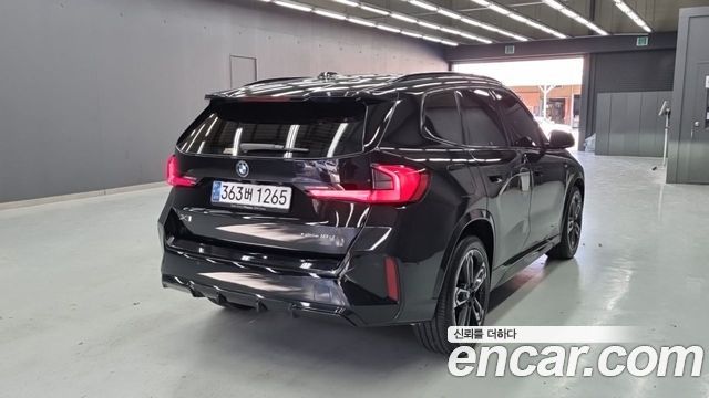 BMW X1 sDrive 18d M Sport — пробег 29 004 км — фото 2 из 5