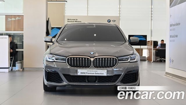 BMW 5-Series M550i xDrive — пробег 72 003 км — фото 3 из 5