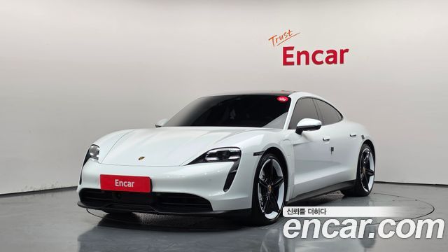 Porsche Taycan 4S — пробег 49 850 км — фото 1 из 5