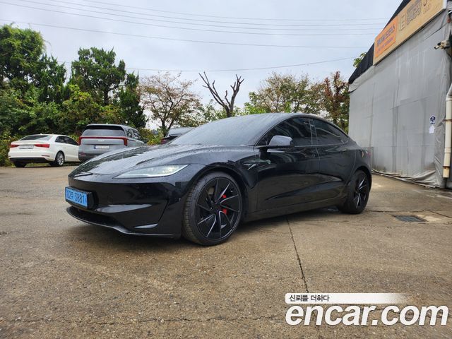 Tesla Model 3 Performance AWD — пробег 1 187 км — фото 1 из 5