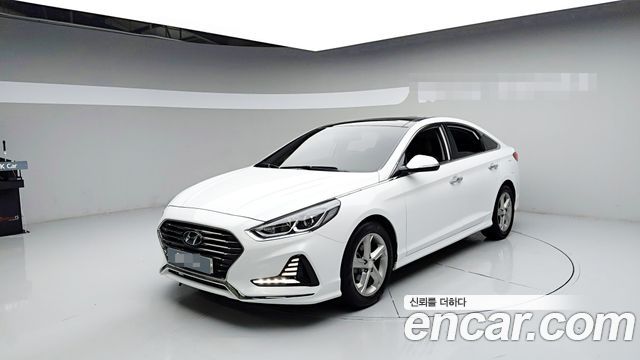 Hyundai Sonata 2.0 Smart — пробег 111 380 км — фото 1 из 5