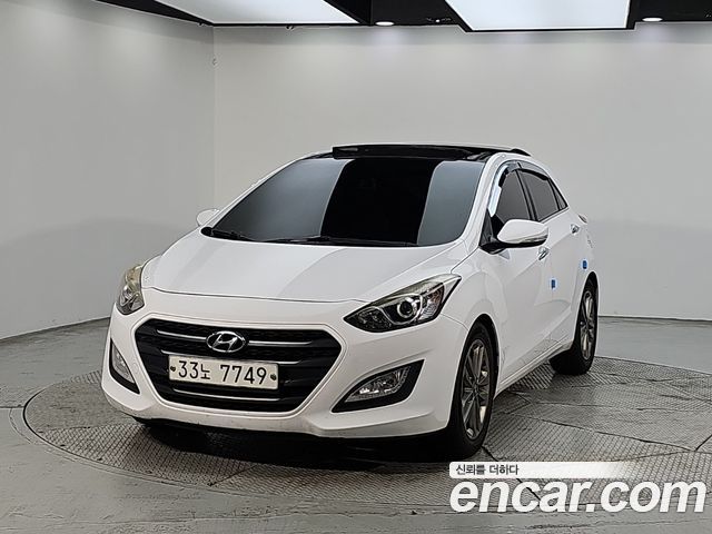 Hyundai i30 Diesel 1.6 PYL — пробег 194 000 км — фото 1 из 5