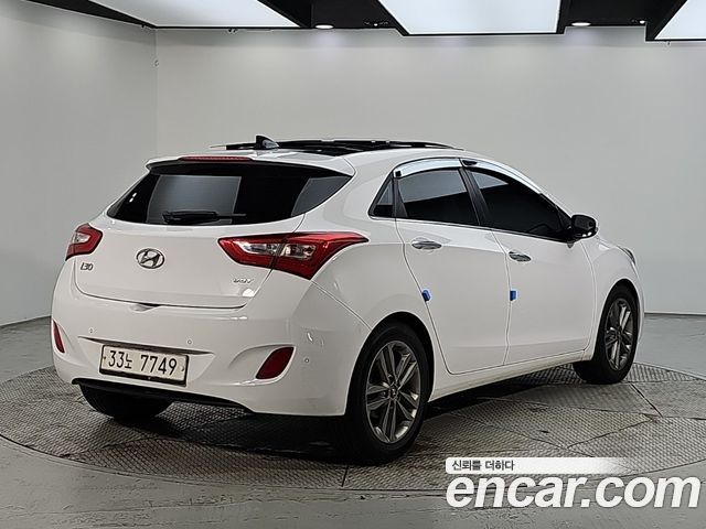 Hyundai i30 Diesel 1.6 PYL — пробег 194 000 км — фото 4 из 5