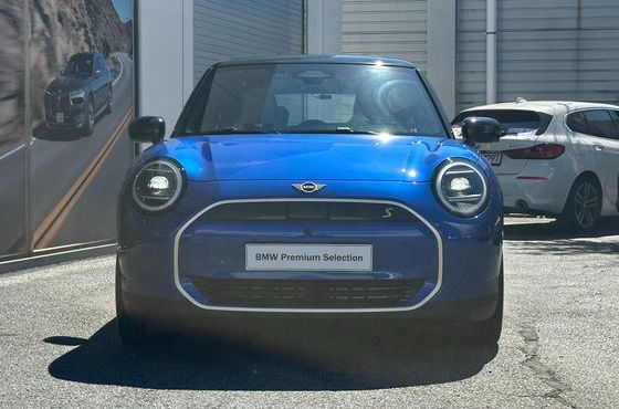 Mini Cooper SE Favoured — пробег 4 429 км — фото 3 из 5