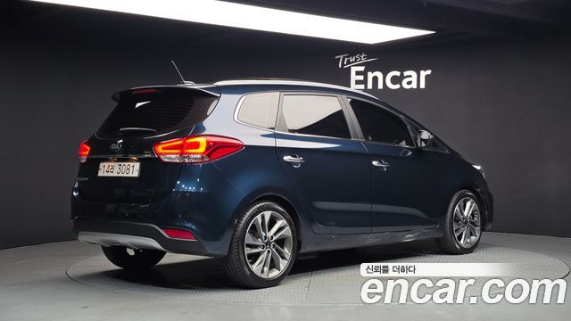 Kia Carens из Кореи Encar