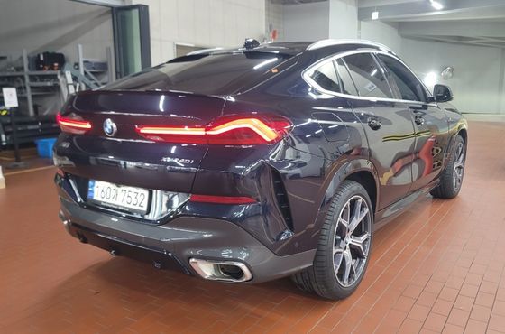 BMW X6 xDrive40i M Sport — пробег 51 187 км — фото 2 из 5