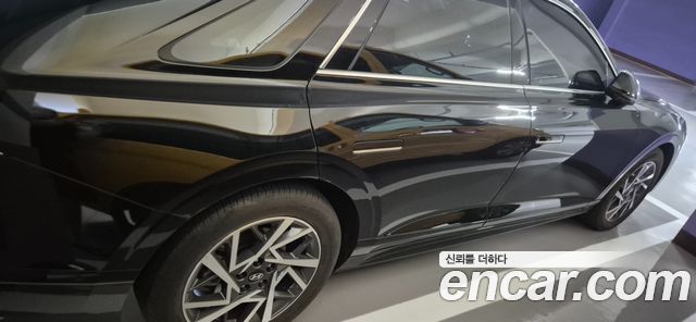 Hyundai Grandeur Premium — пробег 9 877 км — фото 2 из 5