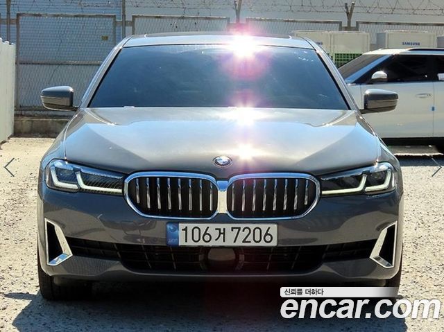 BMW 5-Series 520i Luxury — пробег 80 614 км — фото 2 из 5