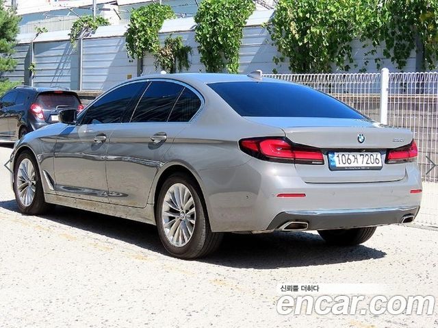 BMW 5-Series 520i Luxury — пробег 80 614 км — фото 3 из 5